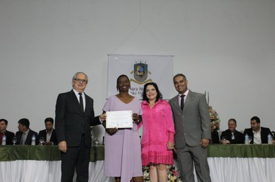 03 - Valéria Miranda - Fundação Crescer.jpg