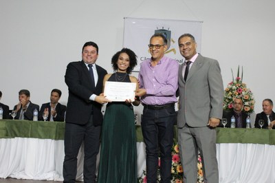 07 - Kênia Mara da Silva Capilupi - Sec. Mun. Obras.jpg