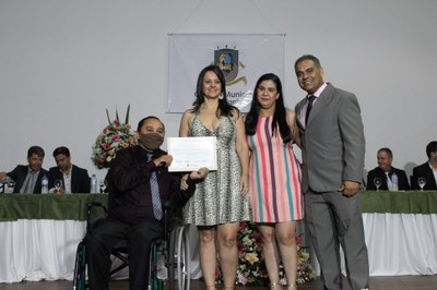 20 - Simáia Leal Cota Rodrigues Fraga - Clínica Bem Esta.jpg