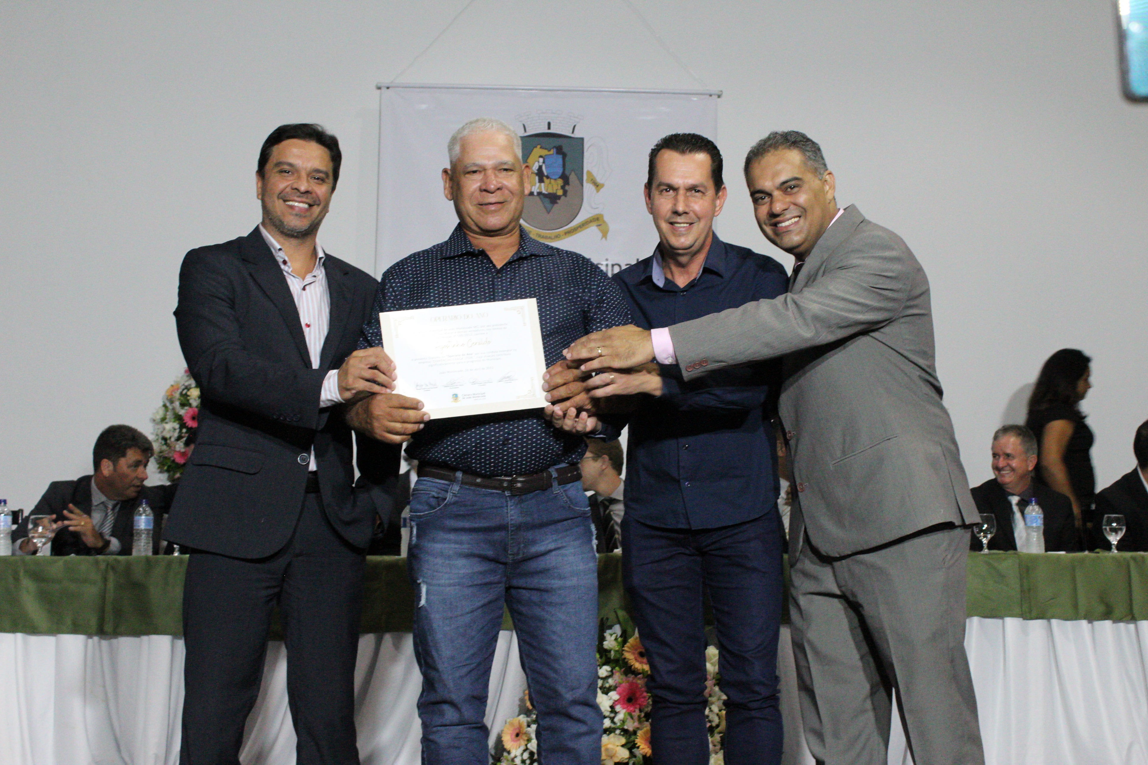 24 - Agostinho Geraldo - COmercial Fraga Ltda.jpg