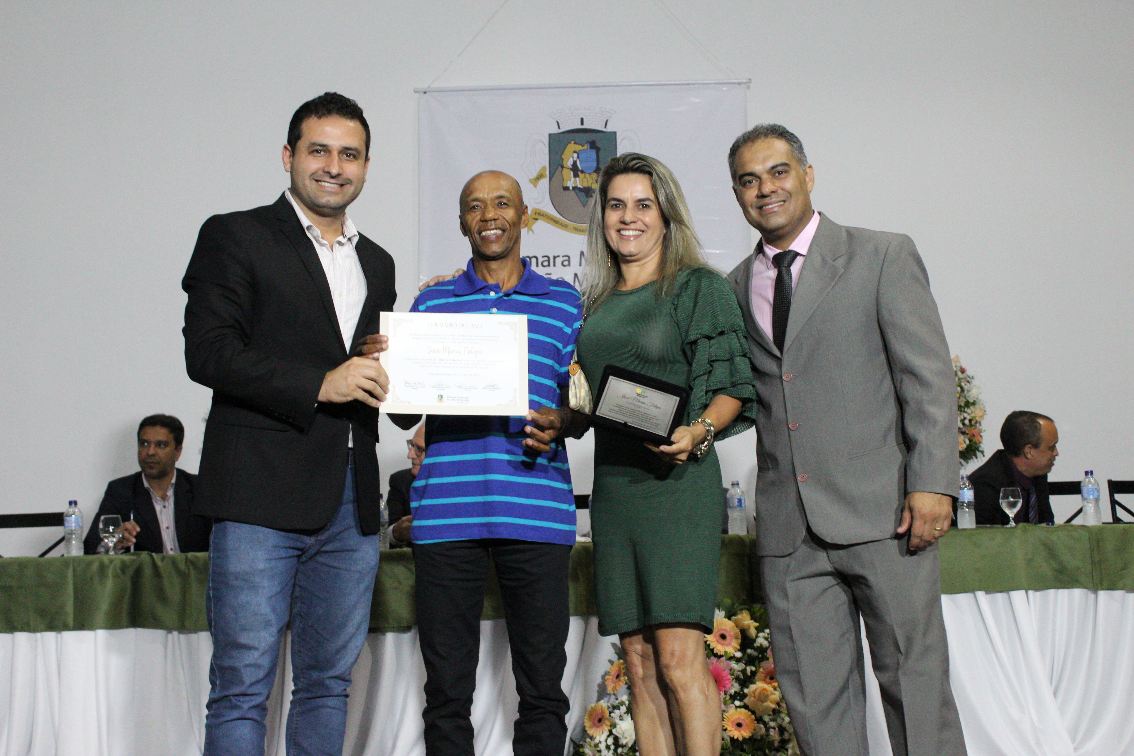 51 - José Maria Felipe - Pedreira Um Valemix.jpg