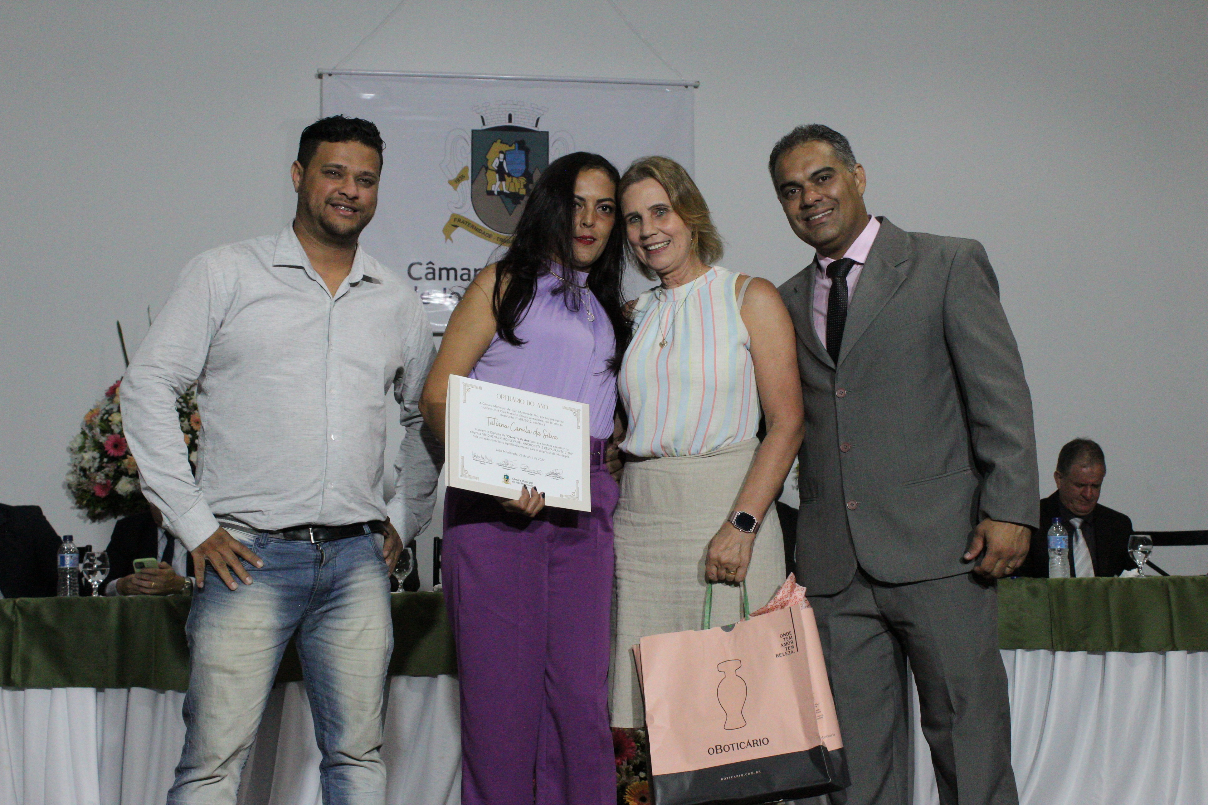 60 - Tatiana Camila da Silva - Rodosnack Monlevade Lanchonete e Restaurante Ltda.jpg