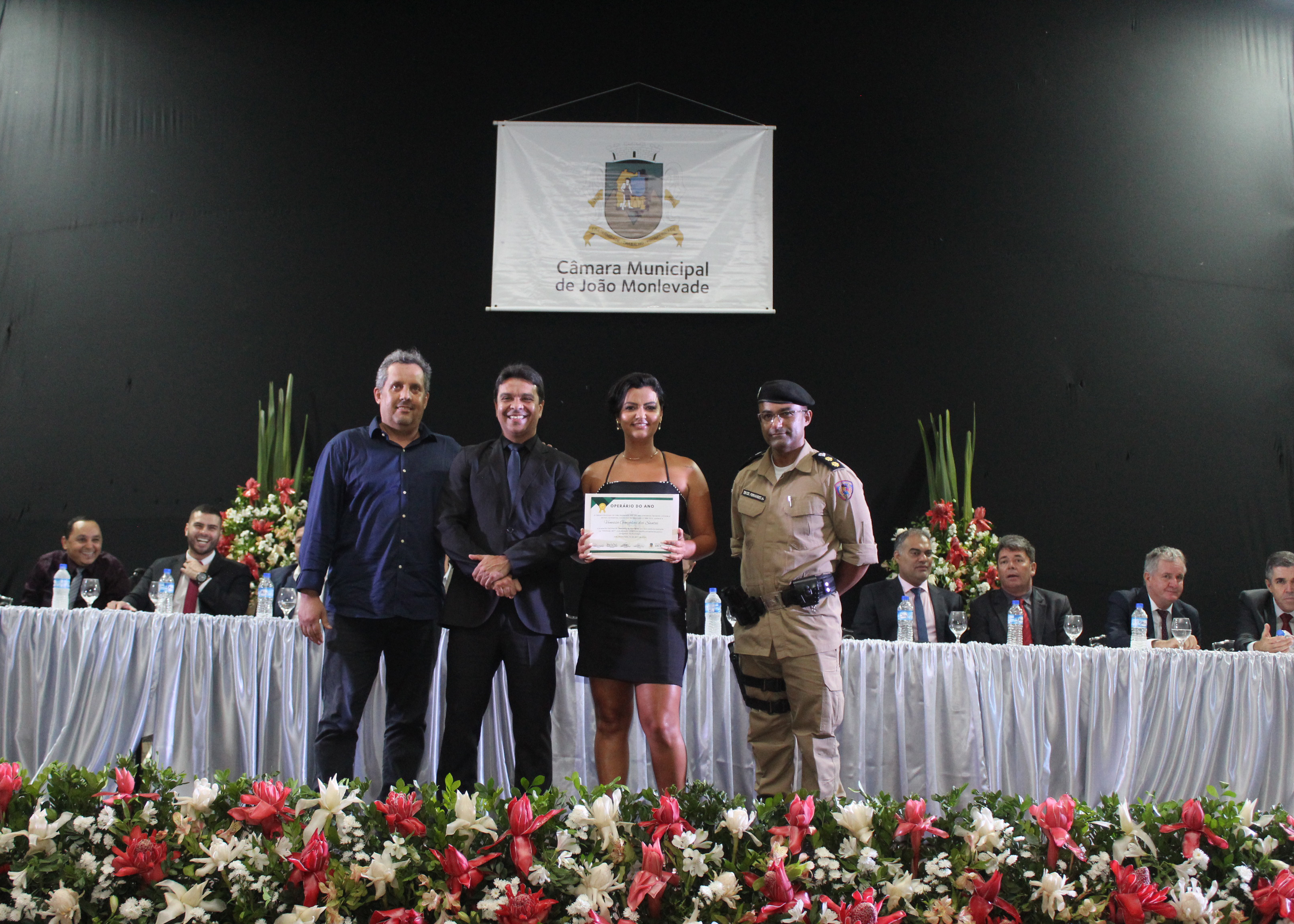 Tropical Net - Vanessa Gonçalves dos Santos.jpg