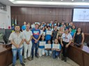 Câmara de João Monlevade entrega certificados de participação aos alunos do projeto Parlamento Jovem