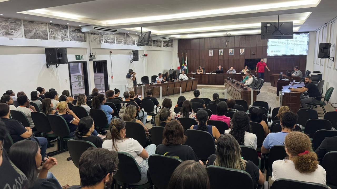 Câmara de João Monlevade realiza audiência pública sobre carreira e valorização dos profissionais da educação