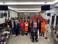 Câmara entrega Moção de Aplausos ao Corpo de Bombeiros de João Monlevade