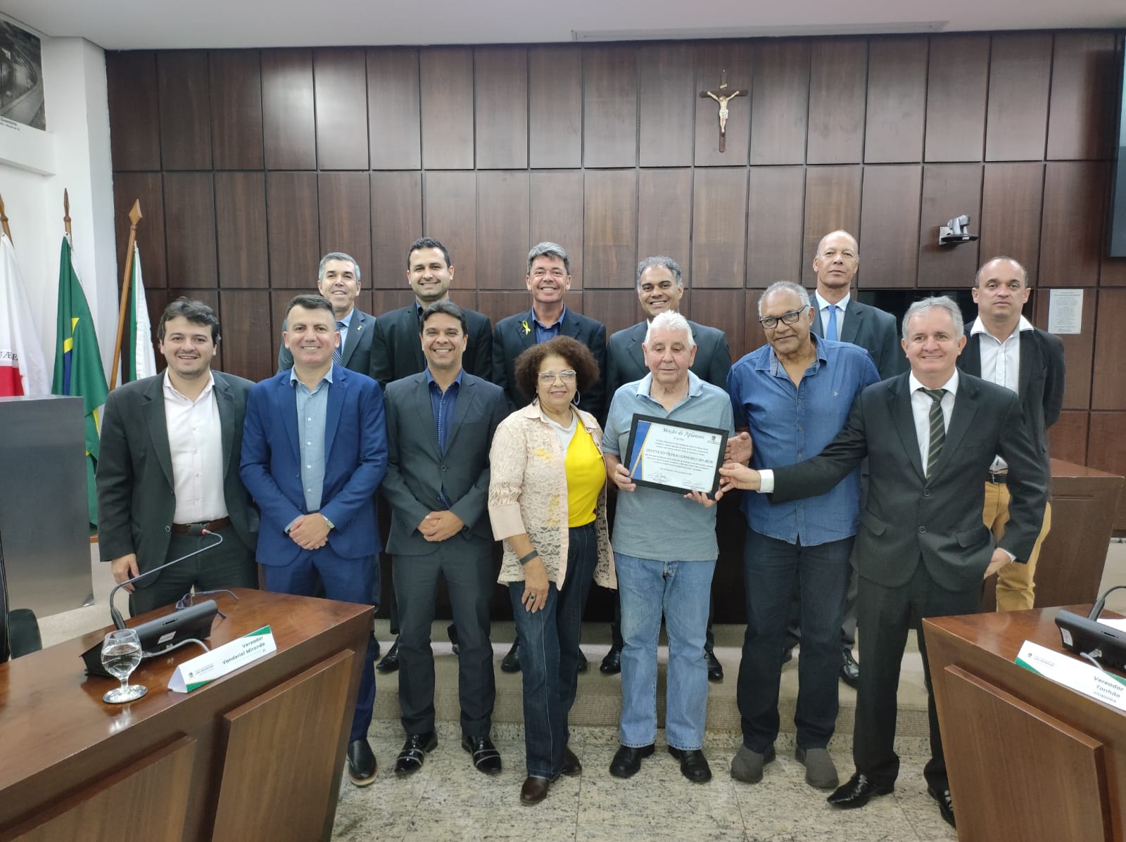 Instituto Trabalhadores do Bem é homenageado na Câmara Municipal