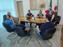 Reunião em busca de benefícios para servidores da Câmara Municipal