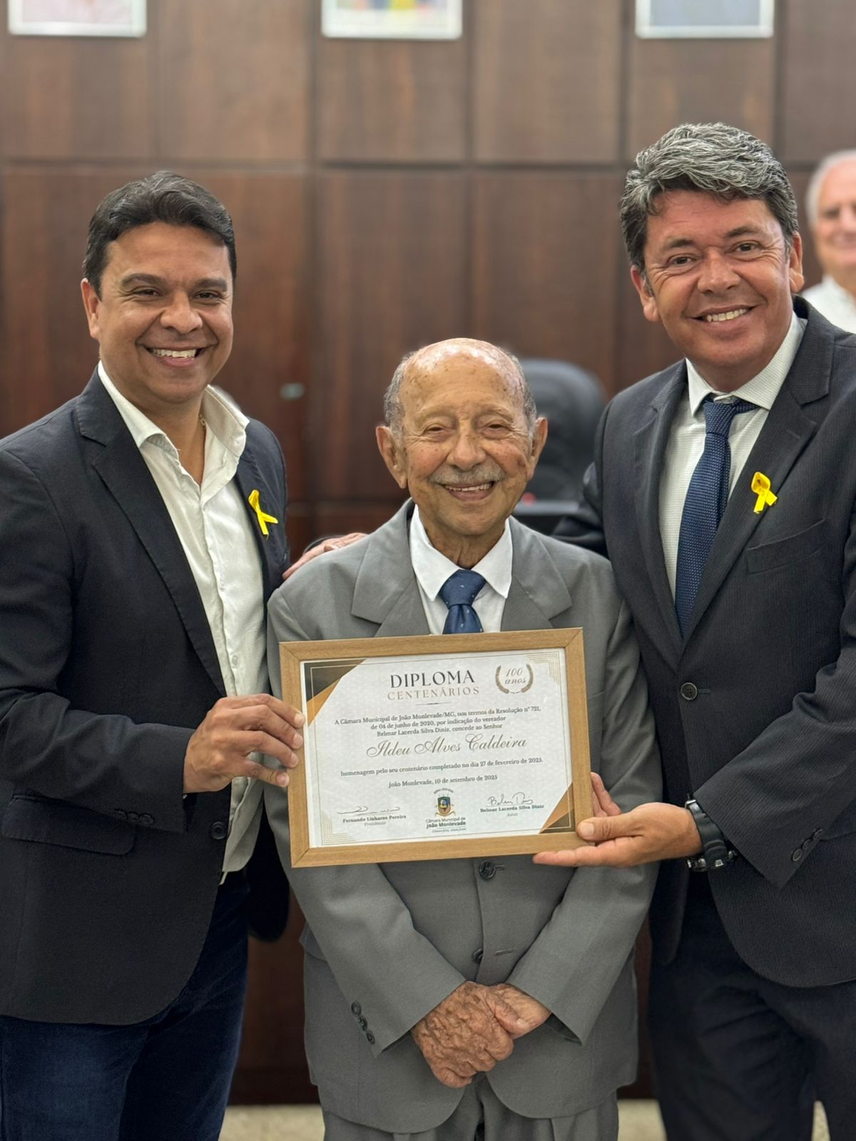Sr. Ildeu Caldeira é homenageado pela Câmara pelos seus 100 anos