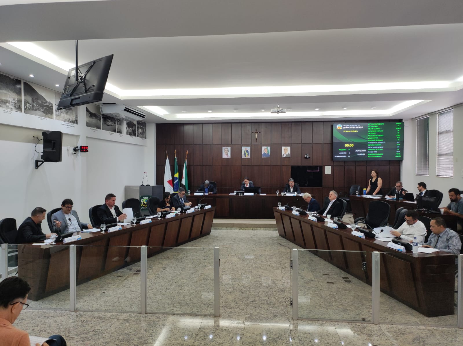 Vereadores aprovam três projetos e um anteprojeto na reunião ordinária dessa quarta-feira